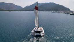 Lagoon 421 in Marmaris Yacht Marina thumbnail 16