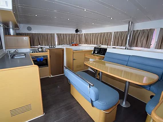 Lagoon 421 in Marmaris Yacht Marina - Photo 3