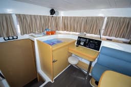Lagoon 421 in Marmaris Yacht Marina thumbnail 33