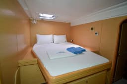 Lagoon 421 in Marmaris Yacht Marina thumbnail 56