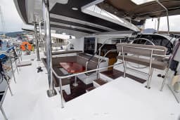 Lagoon 421 in Marmaris Yacht Marina thumbnail 73