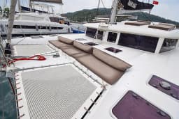 Lagoon 421 in Marmaris Yacht Marina thumbnail 82