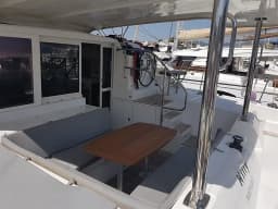 Lagoon 421 in Marmaris Yacht Marina thumbnail 84