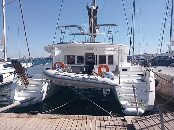 Lagoon 450 Fly in Lavrion Main Port - Photo 1