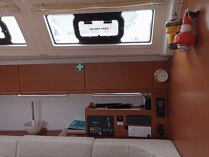 Bavaria Cruiser 46 in Kefalonia / Sami Port - Photo 4