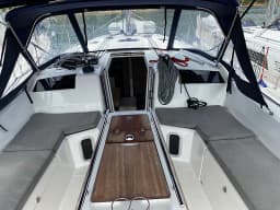Oceanis 40.1 in Sardinia / Portisco / Cala dei Sardi thumbnail 21