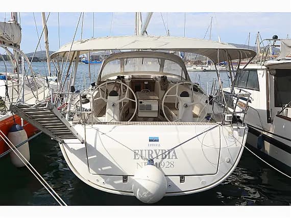Bavaria Cruiser 40 in Skopelos / Loutraki Harbour - Photo 2
