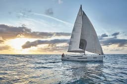 Sun Odyssey 490 in Mallorca / Palma de Mallorca / La Lonja Marina Charter thumbnail 8