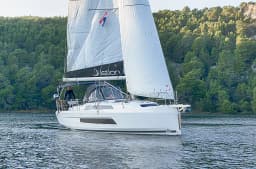 Dufour 37 in Skradin / ACI Marina Skradin thumbnail 7