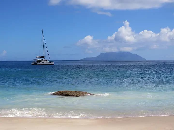 Leopard 48 in Zanzibar / Azam Marina - Photo 4