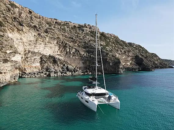 Lagoon 46 in Ibiza / Sant Antoni de Portmany Port - image 1