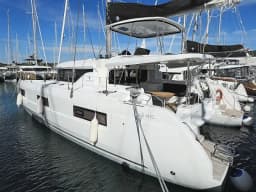 Lagoon 46 in Ibiza / Sant Antoni de Portmany Port thumbnail 16