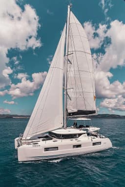 Lagoon 46 in Ibiza / Sant Antoni de Portmany Port thumbnail 7