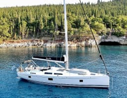 Hanse 508 in Lefkada / Nikiana Marina thumbnail 5