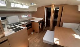 Sun Odyssey 490 in Sardinia / Portisco / Marina di Portisco thumbnail 5