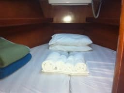 Oceanis 411 in Athens / Alimos Marina thumbnail 9