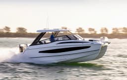 Aquila 32 Sport in Corsica / Ajaccio / Port Tino Rossi thumbnail 22