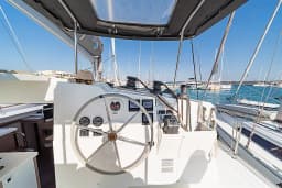 Lucia 40 in Rhodes New Marina thumbnail 18