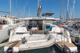 Lucia 40 in Rhodes New Marina thumbnail 20