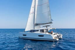 Lucia 40 in Rhodes New Marina thumbnail 21