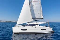 Lucia 40 in Rhodes New Marina thumbnail 22