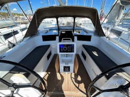 Hanse 418 in Lavrion / Olympic Marina thumbnail 7
