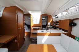 Sun Odyssey 380 in Pula / ACI Marina Pula thumbnail 10