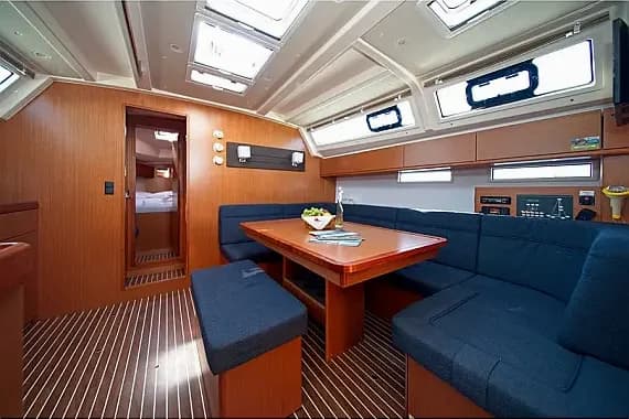 Bavaria 46 Cruiser in Murter / Marina Hramina - Photo 3