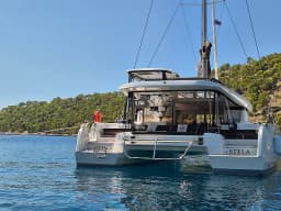 Lagoon 43 in Seget Donji / Marina Baotić thumbnail 6