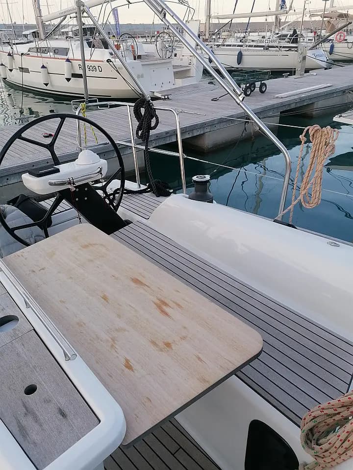 Dufour 360 Grand Large in Sicily / Capo d'Orlando Marina - Photo 4
