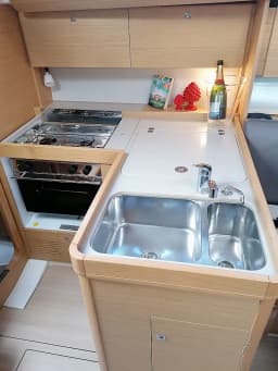 Dufour 360 Grand Large in Sicily / Capo d'Orlando Marina thumbnail 8