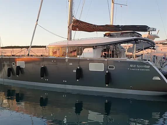 Lagoon 450 in Sukošan / D-Marin Dalmacija Marina - Photo 1