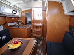 Bavaria Cruiser 34 in Sukošan / D-Marin Dalmacija Marina thumbnail 14
