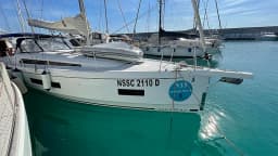 Oceanis 40.1 in Castiglioncello / Marina Cala de' Medici thumbnail 17