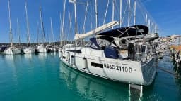 Oceanis 40.1 in Castiglioncello / Marina Cala de' Medici thumbnail 20