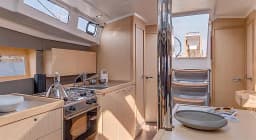 Oceanis 38.1 in Sicily / Furnari / Marina Portorosa thumbnail 3
