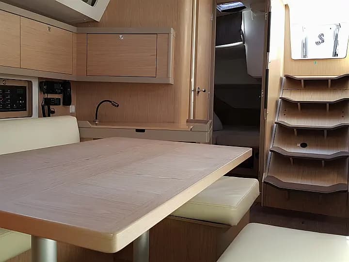Oceanis 45 in Sicily / Furnari / Marina Portorosa - Photo 5