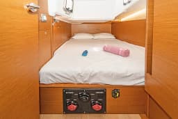 Sun Odyssey 410 in Corfu / Gouvia / D-Marin Marina Gouvia thumbnail 13