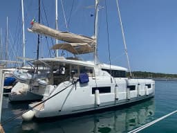 Lagoon 46 in Sardinia / Portisco / Cala dei Sardi thumbnail 5