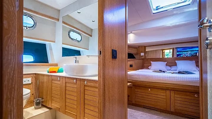 Motoryacht in Dubrovnik / ACI Marina Dubrovnik - Photo 5