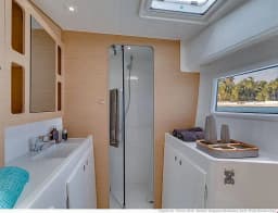Lagoon 42 in Paros port thumbnail 19
