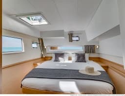 Lagoon 42 in Paros port thumbnail 20