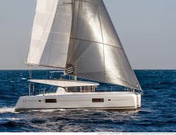 Lagoon 42 in Paros port thumbnail 37