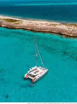 Lagoon 42 in Paros port thumbnail 6