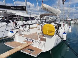 Oceanis 37.1 in Split / ACI Marina Split thumbnail 6