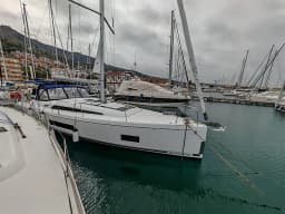 Oceanis 46.1 in Vibo Marina thumbnail 11