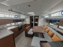 Oceanis 46.1 in Vibo Marina thumbnail 13