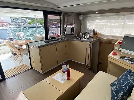 Lucia 40 in Tortola / Road Town / Fort Burt Marina - Photo 3