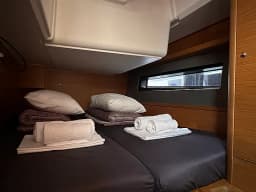 Dufour 41 in Athens / Alimos Marina thumbnail 15