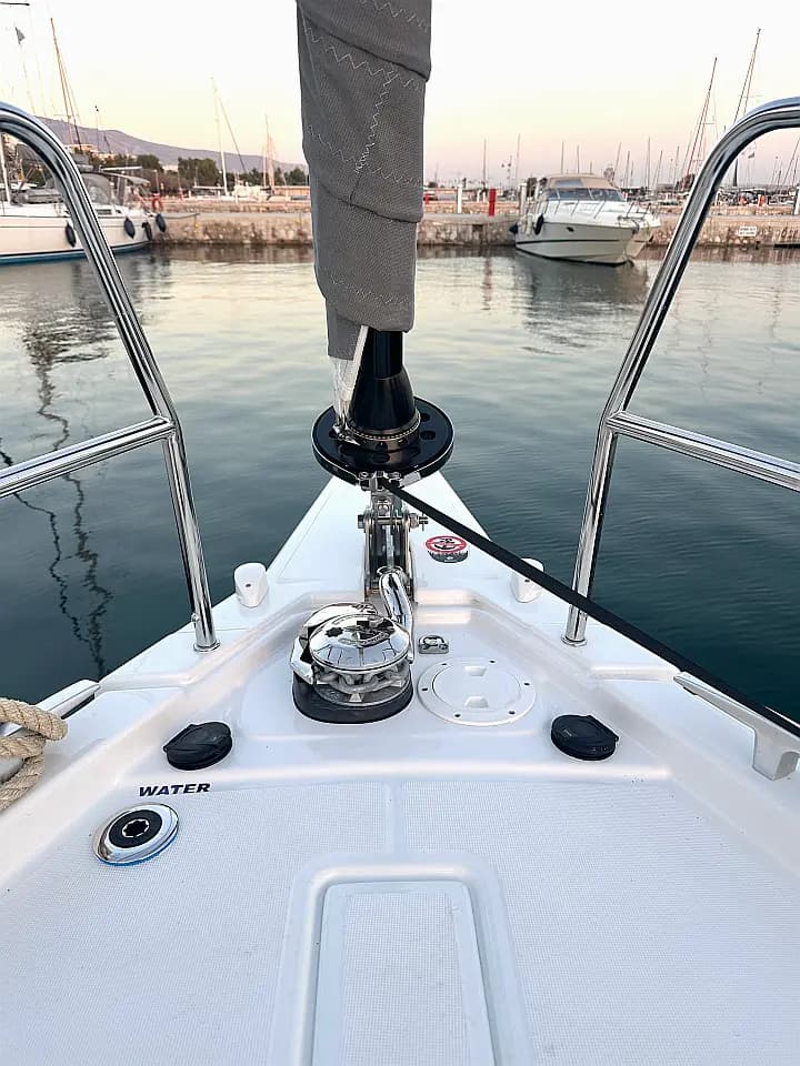 Dufour 41 in Athens / Alimos Marina - Photo 5